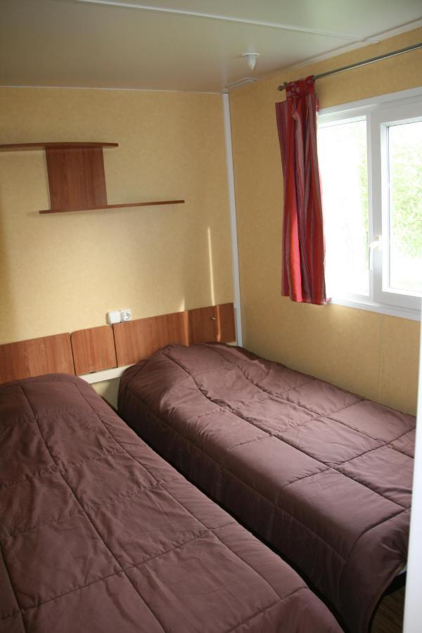 Logis De L'Aubonniere Hotel Chaille-sous-les-Ormeaux Luaran gambar